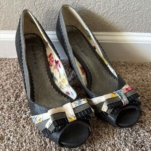 Madden Girl 8.5 pumps heels